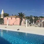 Vila Conte