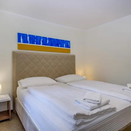 Conte Hotel Lussingrande