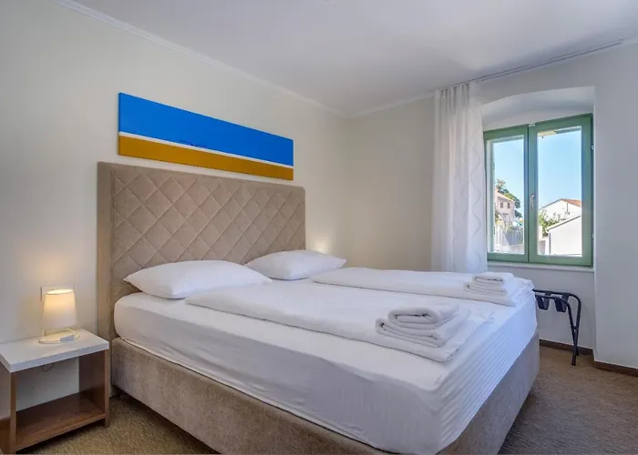 Vila Conte Szálloda 3*