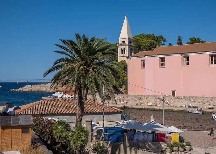 Vila Conte Szálloda 3*